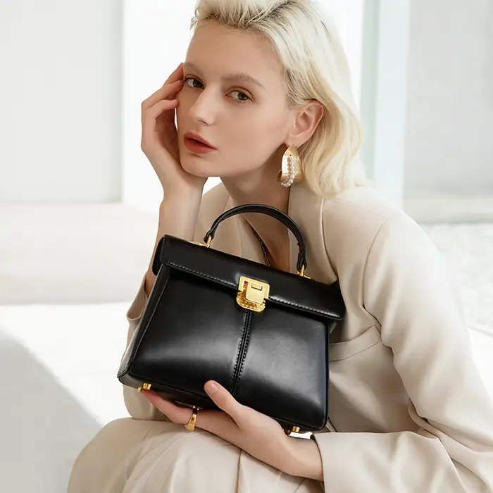 Sac à main en cuir véritable ITAMOOD avec foulard |   Sac à bandoulière de luxe tendance de créateur