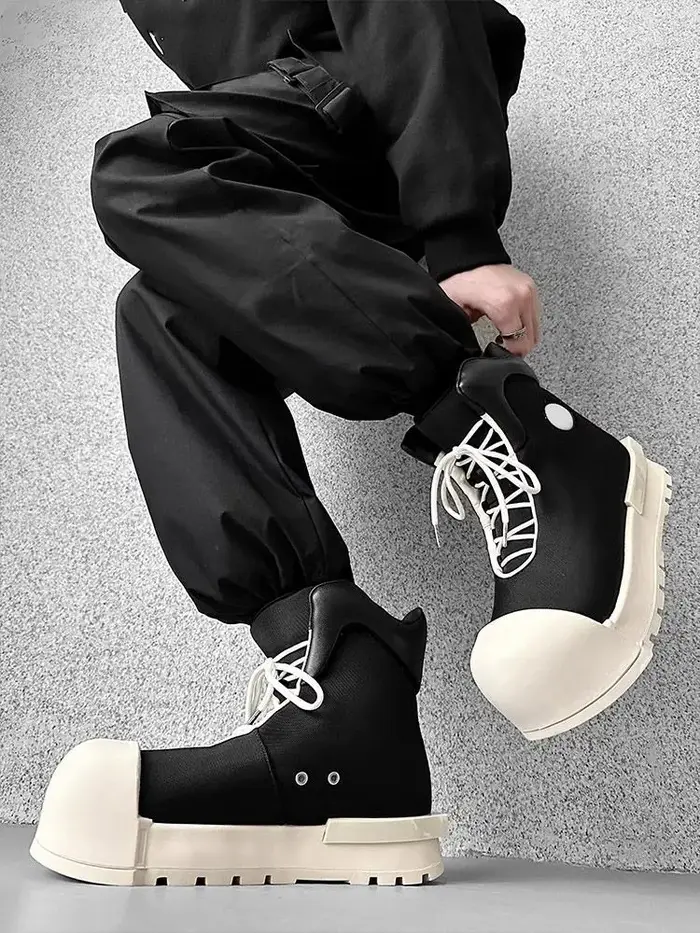 Niche Couple pain à la mode grande tête haut hommes et femmes plate-forme rehaussant bottes américai