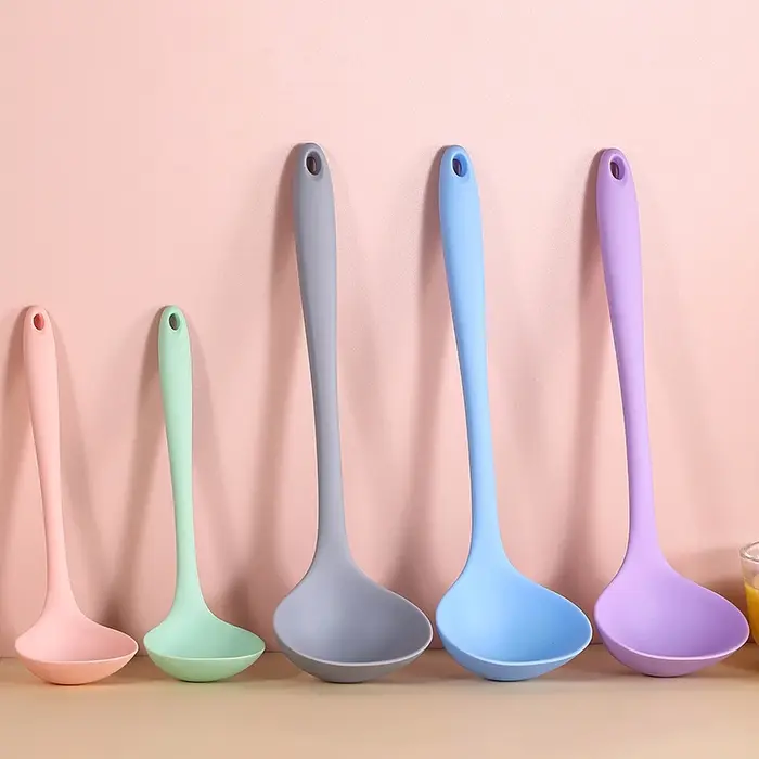Cuillère à soupe en Silicone à Long manche, grandes nouilles Ramen, cuillères à soupe, marmite chaud