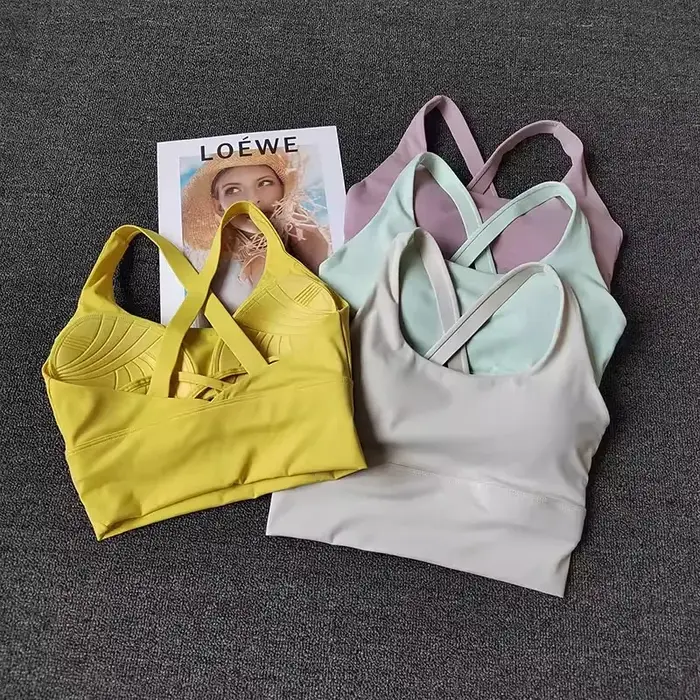 Soutien-gorge de sport intégré à bonnets fixes pour femme, débardeur d'entraînement dos nu pour la c