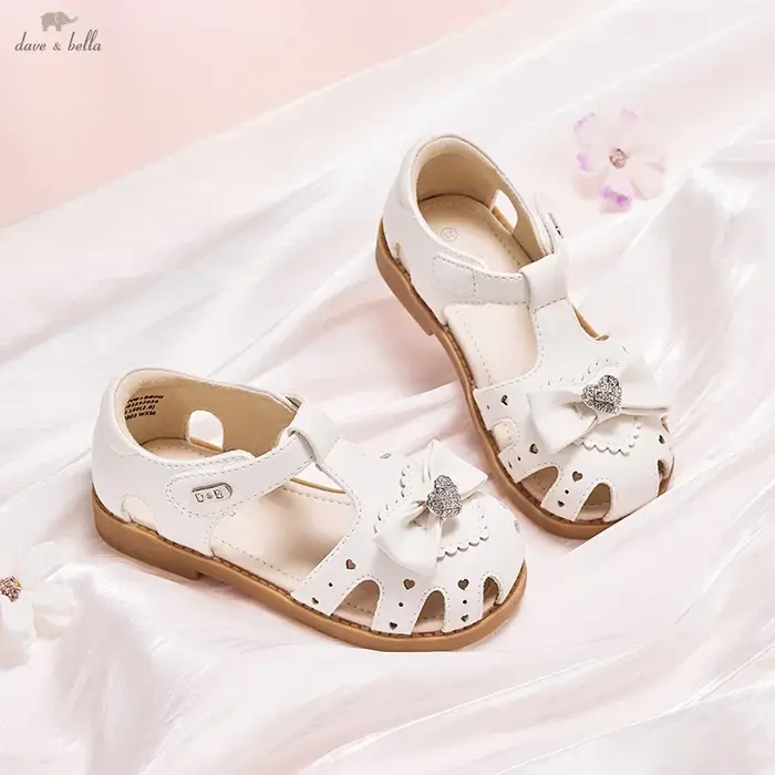 Dave Bella bébé filles sandales été belles chaussures en cuir souple enfants princesse chaussures en