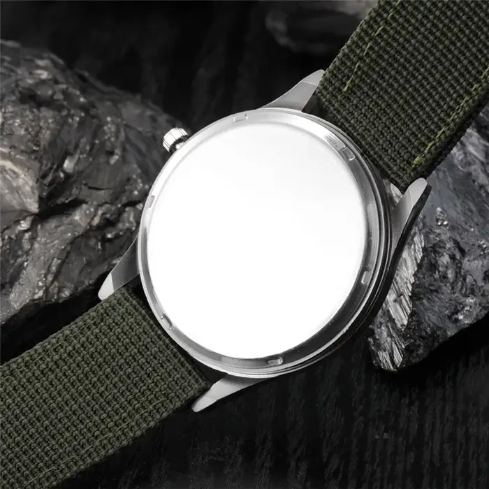 Garçons marque pas cher montres hommes mode décontracté bracelet en Nylon sport armée cadeaux Date Q