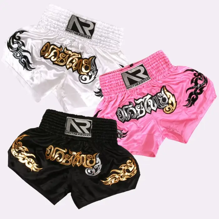Short Muay Thai MMA Brodé Pour Hommes Femmes Enfants Entraînement Boxe MMA Arts Martiaux Occasions Spéciales