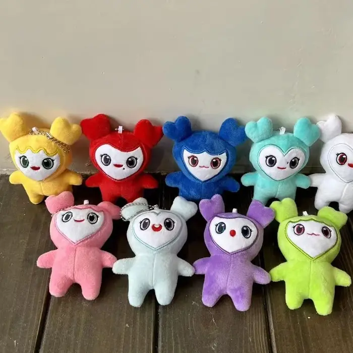 9 pièces en peluche coréen Super étoile en peluche jouet dessin animé Animal deux fois Momo poupée p