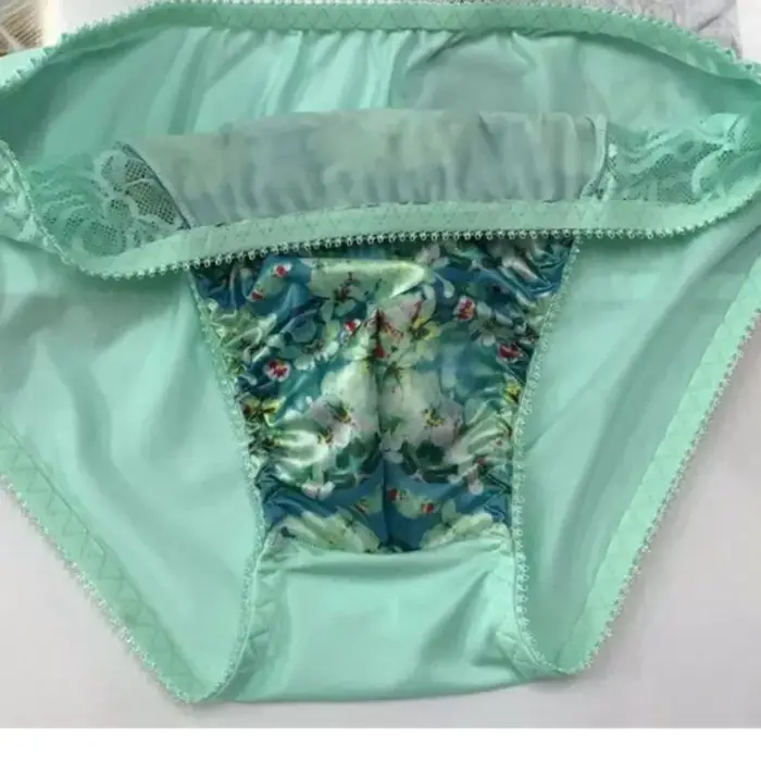 Sous-vetements sexy pour hommes en dentelle et soie, slips, lingerie, calecons, jockstraps, culottes avec poche pour hommes occasions spéciales
