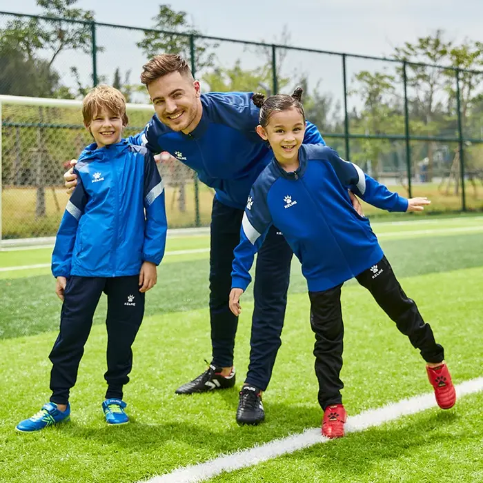 Veste coupe-vent imperméable KELME homme football enfant capuche séchage rapide 8061WT1005