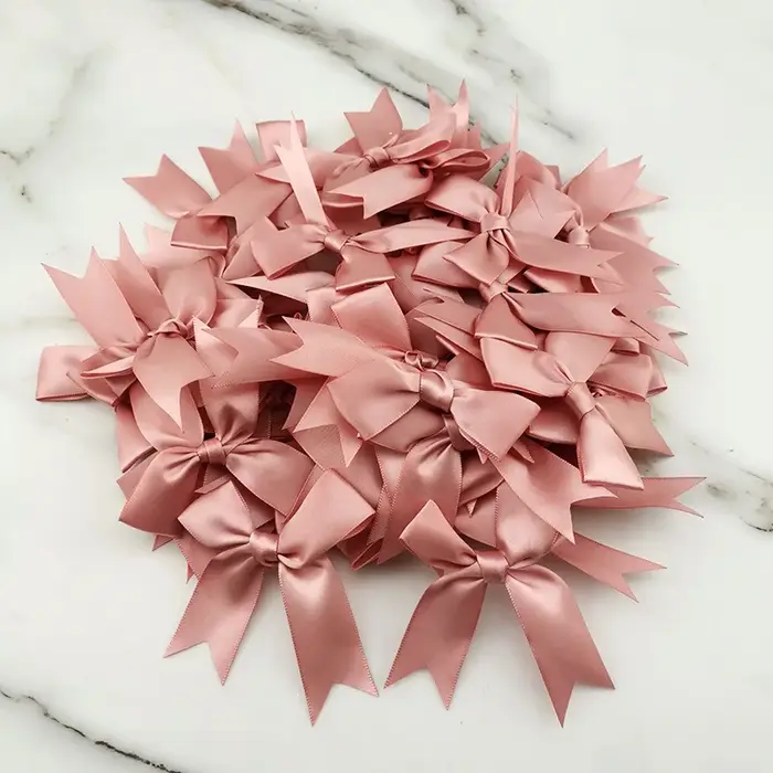 (50 pièces/paquet) 85*85mm ruban rose frais nœuds de petite taille ruban de Satin nœud fleur artisan