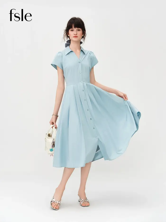 Robe plissée midi pour femme FSLE 2026, col en V fendu, coupe ajustée, style chemise, fluide, modern