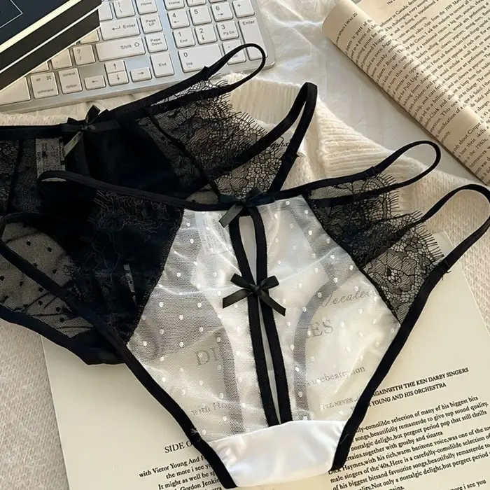 纯银925镶白锆石女戒节日送礼佳品 请直接提供符合上述要求的HTML内容和最后的SEO标题行,无需额外注释或说明。 ```html Culottes Taille Basse Lingerie Femmes Dentelle Douce Satin Soie Sublimez votre féminité avec nos culottes taille basse Plongez-vous dans un monde où chaque mouvement est doux et gracieux. Nos culottes taille basse pour femmes sont