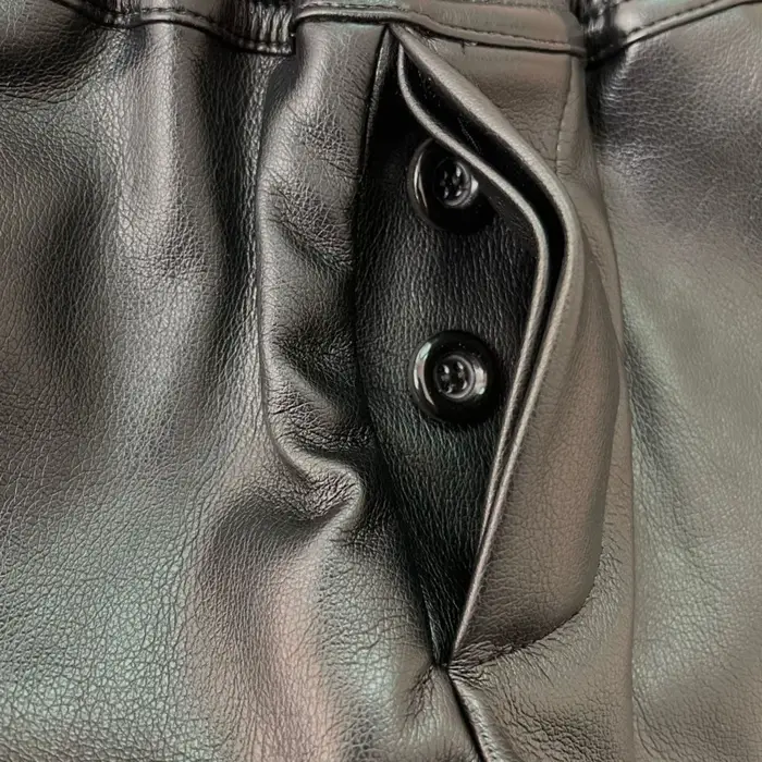 Shorts en cuir PU pour femmes HKSH 2026, style sombre RO, fente latérale, bloc de couleur, taille él