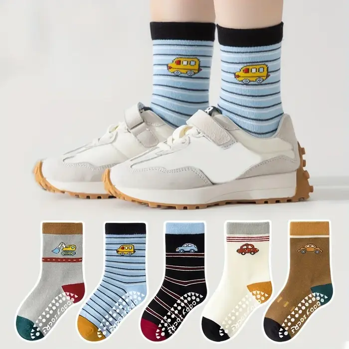 5 paires de chaussettes de sol pour enfants avec rayures de dessin animé et motifs de voiture, point