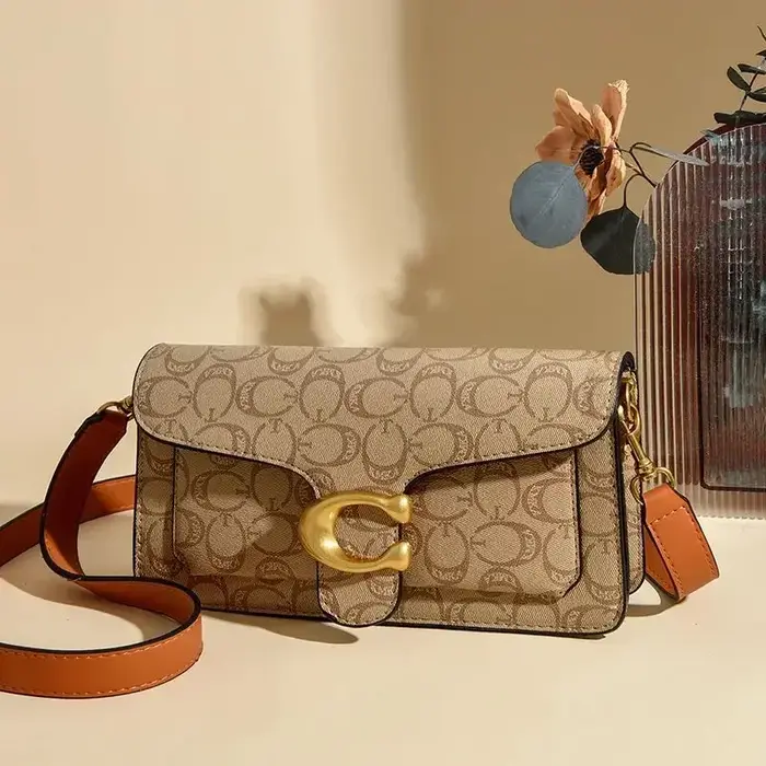 Sac à langer en cuir pleine fleur de qualité supérieure, mini sac carré cerise, élégant, luxueux et 