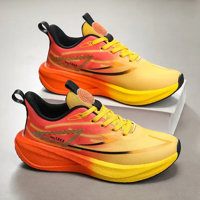 2025 nouvelles chaussures de course pour hommes et femmes chaussures de sport de loisirs respirantes