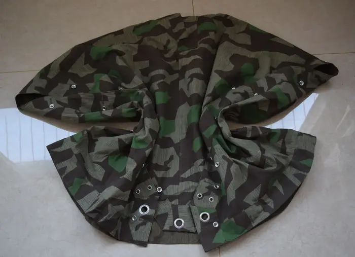 Reconstitution allemand CamSolomon Splinter Tent Grill Poncho
