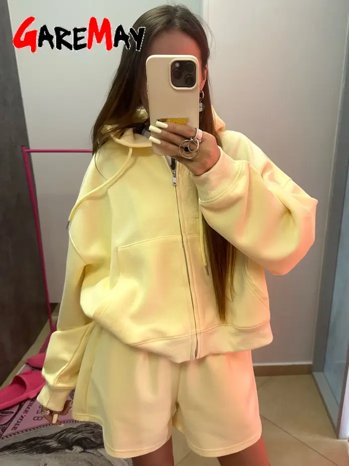 Survêtement d'été pour femmes avec short, fermeture éclair, haut et short surdimensionnés en coton, ensemble deux pièces, costume de sport jaune décontracté pour femmes occasions sportives et détentes