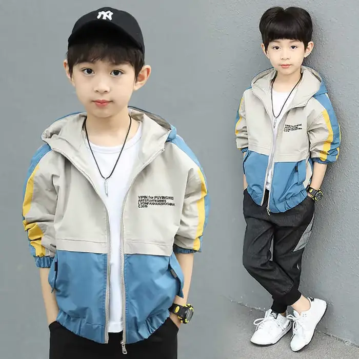 Manteau d'épissure pour garçons, beau coupe-vent à capuche avec lettres imprimées pour enfants de 4 