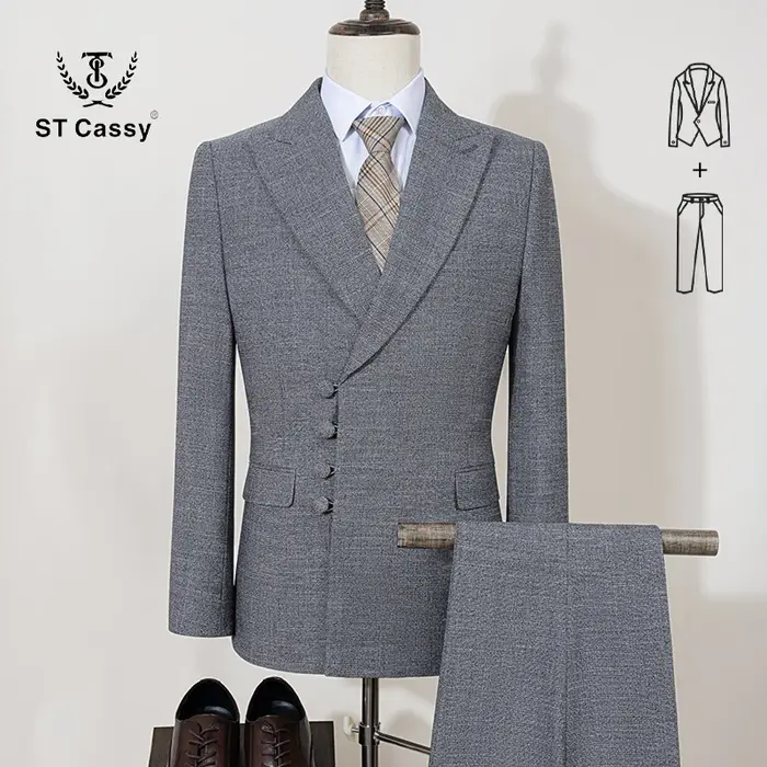 Costume homme élégant ST Cassy pour mariage, gris, coupe ajustée, double boutonnage, plusieurs bouto
