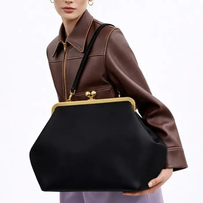 Grands sacs à main à clip pour femmes, marques célèbres, styles de podium, cadre à fermoir à pressio