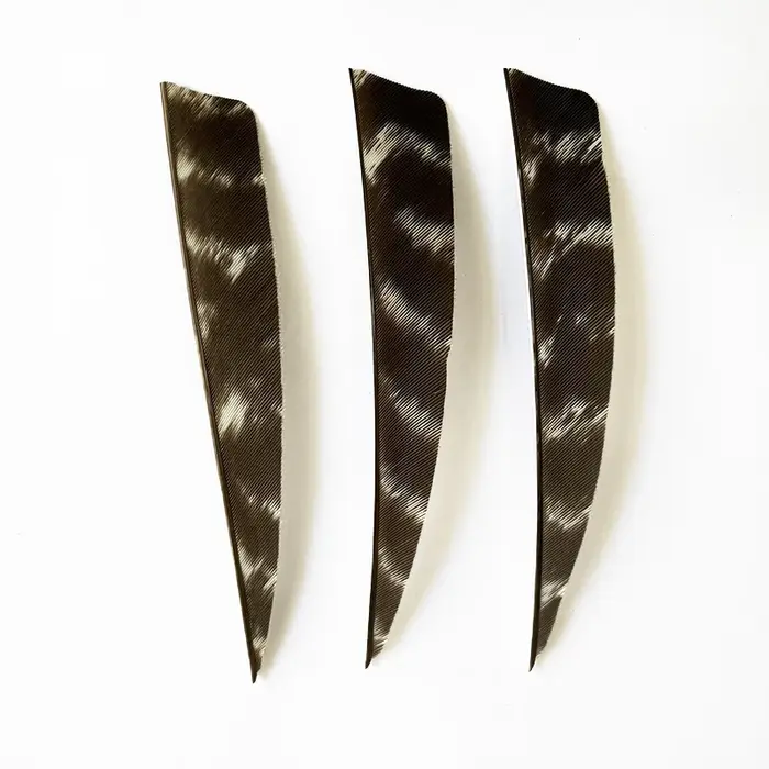 50 pièces IBOUNFOX plumes naturelles pour flèche en bois carbone 3/4/5 pouces plumes de tir à l'arc 