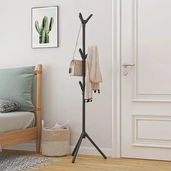 Porte-vêtements sur pied en forme de branche d'arbre multicrochets pour rangement et décoration de la maison et du salon