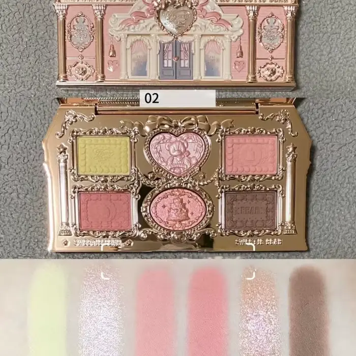 Coffret Cadeau Tout-en-un Flower Knows Strawberry Rococo : Kit Maquillage Professionnel Complet avec