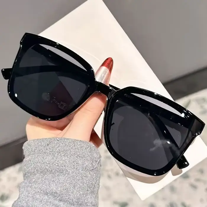 Lunettes de soleil haut de gamme pour femmes, nouveau style, monture carrée fine, avec lettres de te