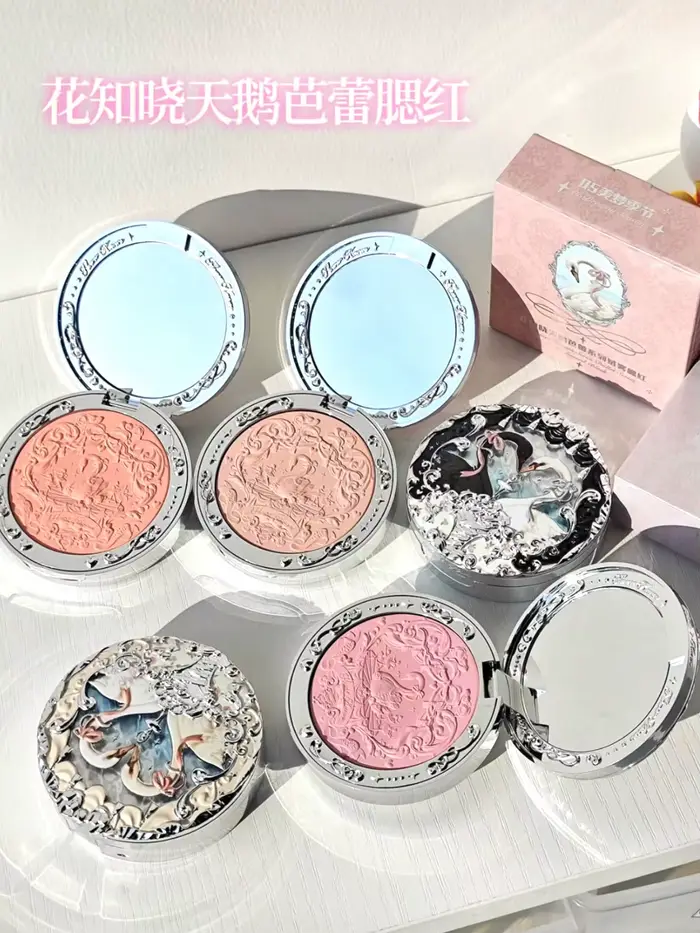 Flower Knows Swan Ballet Collection - Poudre blush mate gaufrée - Fard à joues - Cosmétique naturel 