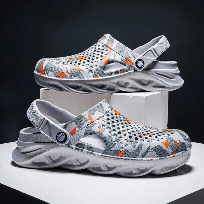 Sandales d'été pour hommes, chaussures d'eau légères EVA, pantoufles unisexes pour l'été, pantoufles