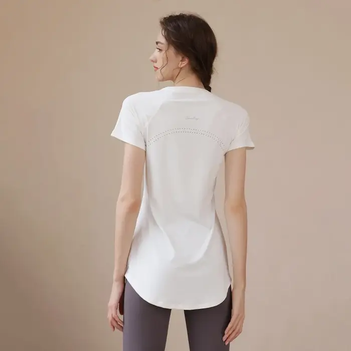 Haut de yoga pour femmes 2024 vêtements de sport haut à manches courtes t-shirt de course fitness pilates chemisier polyvalent
