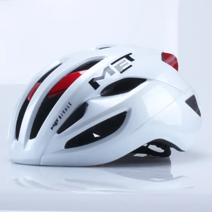 Casque de cyclisme pour homme polyvalent pour vélo de route, VTT, patinage de vitesse et équitation en toute sécurité