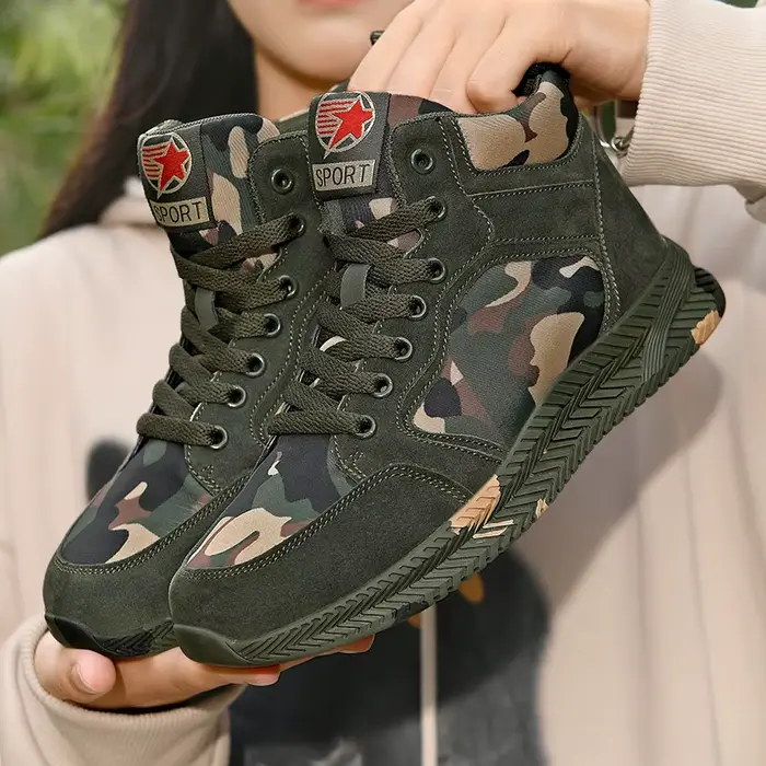 Baskets montantes en toile camouflage pour hommes, chaussures de marche décontractées à lacets, anti