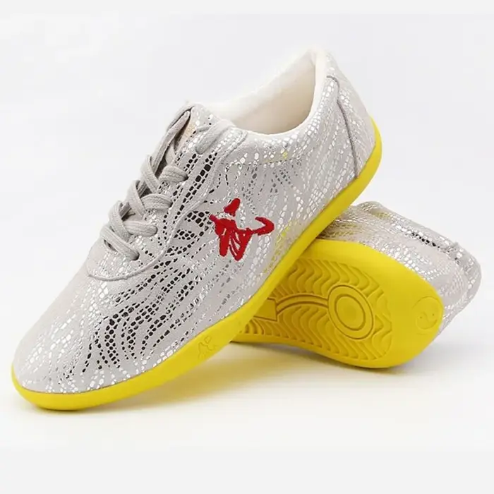 Chaussures Wushu en cuir véritable pour arts martiaux hommes femmes enfants entraînement compétition traditionnelle performance