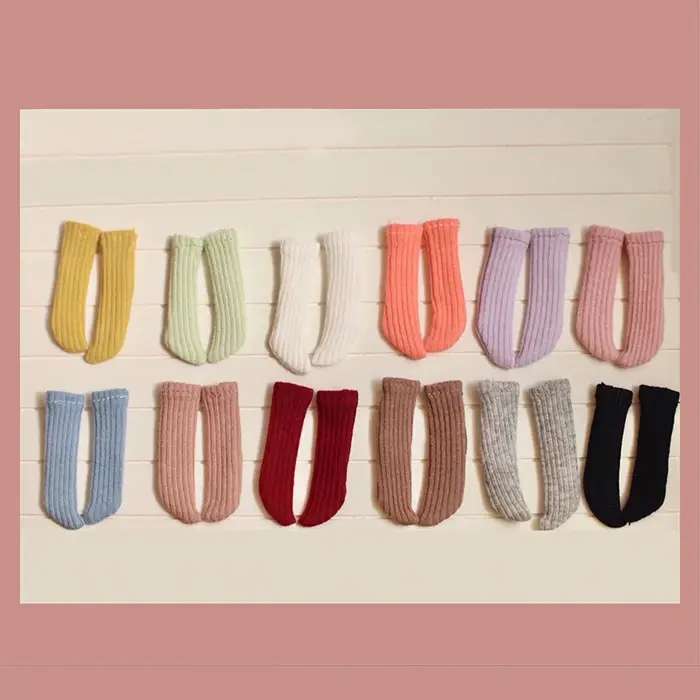 Une paire de chaussettes pour poupée Blyth, chaussettes courtes de couleur bonbon, accessoires pour 